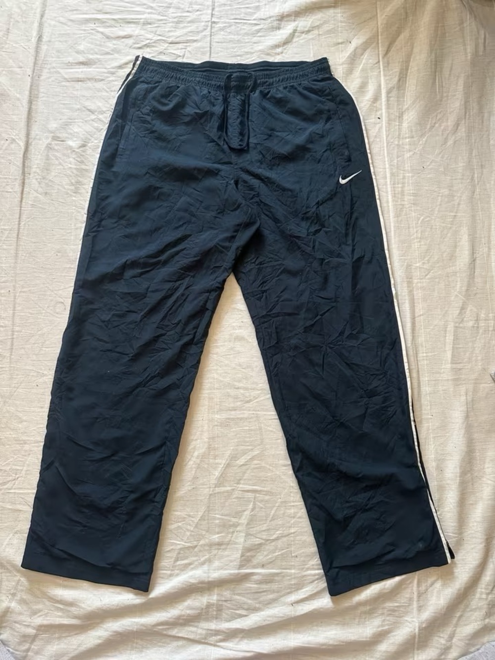 Nike Men's Navy Joggers with White Side Stripe